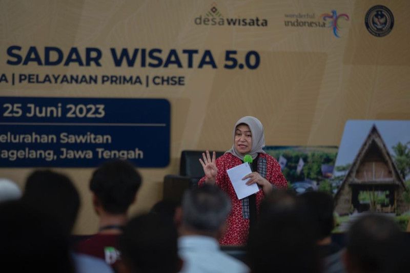 Kemenparekraf perkuat peran masyarakat kembangkan potensi desa wisata Kemenparekraf perkuat peran masyarakat kembangkan potensi desa wisata