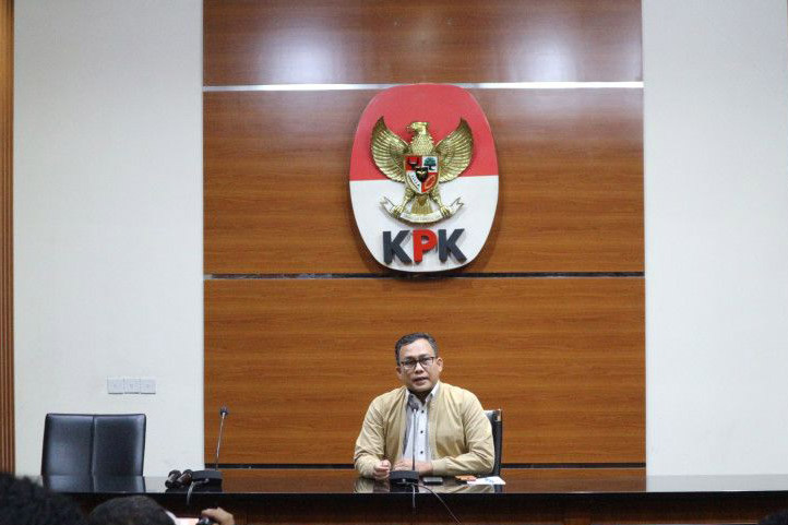 KPK sita uang tunai Rp5,6 miliar dari mantan Bupati Sidoarjo KPK sita uang tunai Rp5,6 miliar dari mantan Bupati Sidoarjo