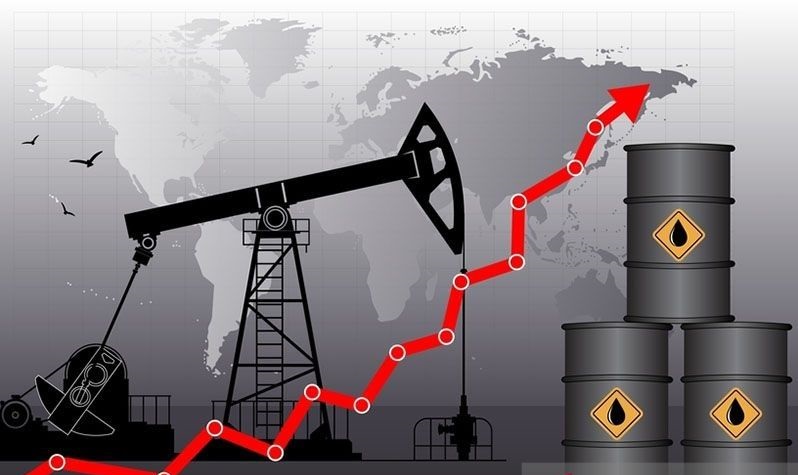 Minyak jatuh, investor bersiap untuk kenaikan bunga AS lebih tajam Minyak jatuh, investor bersiap untuk kenaikan bunga AS lebih tajam