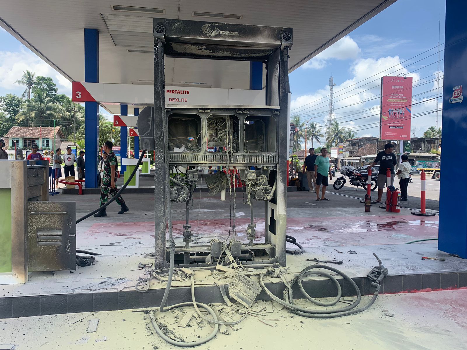 Api bakar SPBU di Magelang, 1 karyawan luka-luka Api bakar SPBU di Magelang, 1 karyawan luka-luka