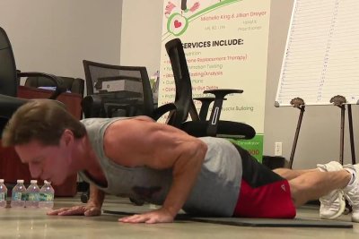 Push-up 3.264 kali dalam 1 jam, pria 60 tahun ini pecahkan rekor dunia Push-up 3.264 kali dalam 1 jam, pria 60 tahun ini pecahkan rekor dunia