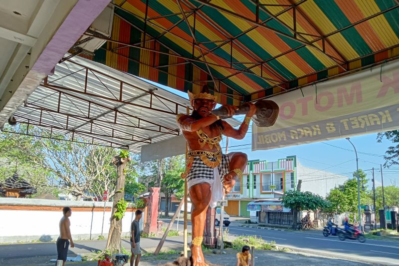 Mataram siapkan petugas untuk tangani sampah seusai pawai ogoh-ogoh Mataram siapkan petugas untuk tangani sampah seusai pawai ogoh-ogoh