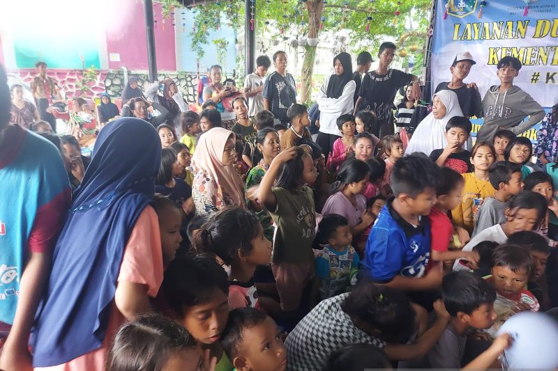 Pengungsi kebakaran Plumpang sebut belum ada bantuan susu balita Pengungsi kebakaran Plumpang sebut belum ada bantuan susu balita