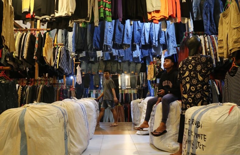 Kapolri perintahkan jajaran usut penyeludupan pakaian bekas impor Kapolri perintahkan jajaran usut penyeludupan pakaian bekas impor