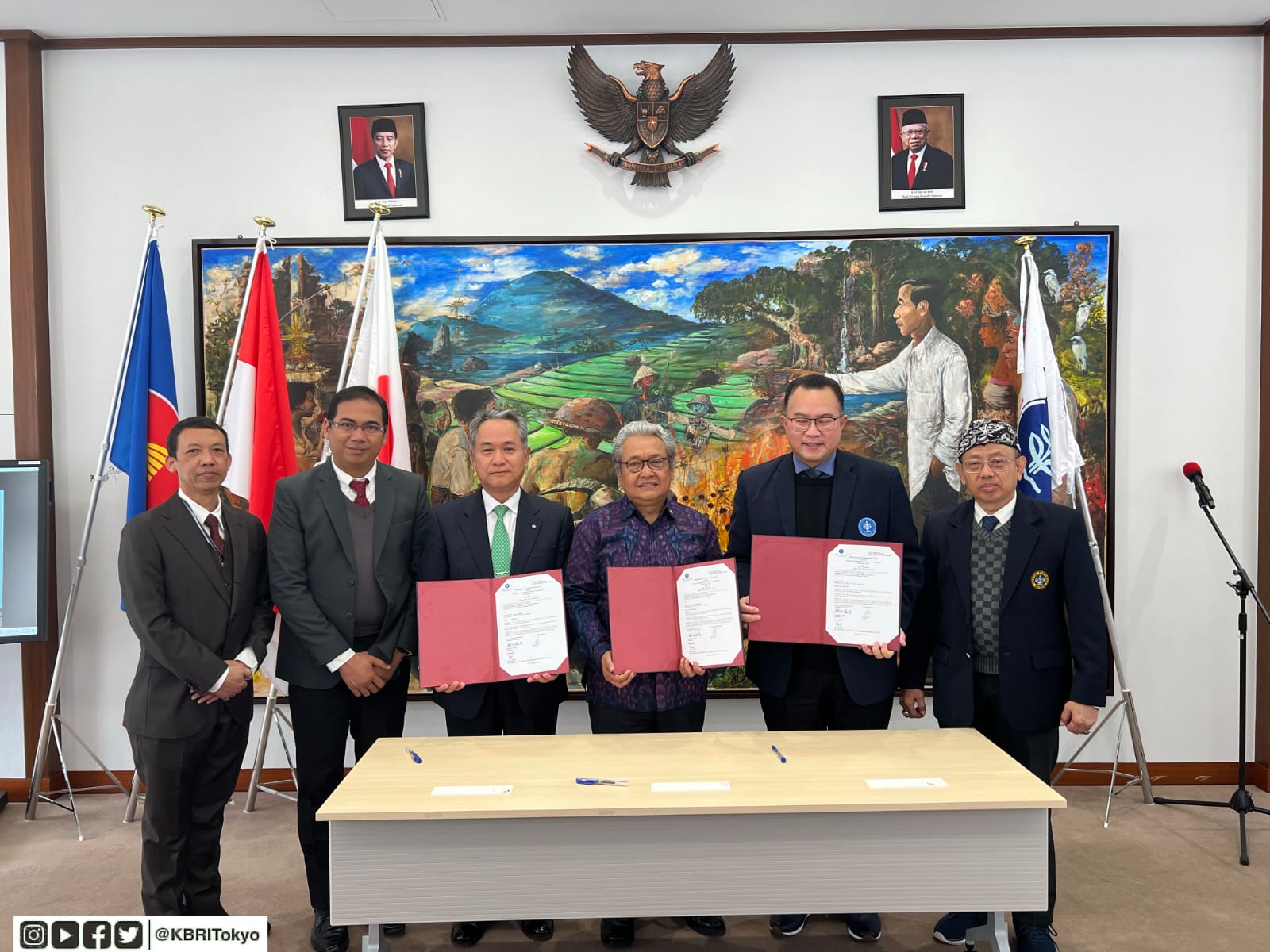 KBRI Tokyo fasilitasi kerja sama pendidikan vokasi bidang pertanian dan otomotif KBRI Tokyo fasilitasi kerja sama pendidikan vokasi bidang pertanian dan otomotif