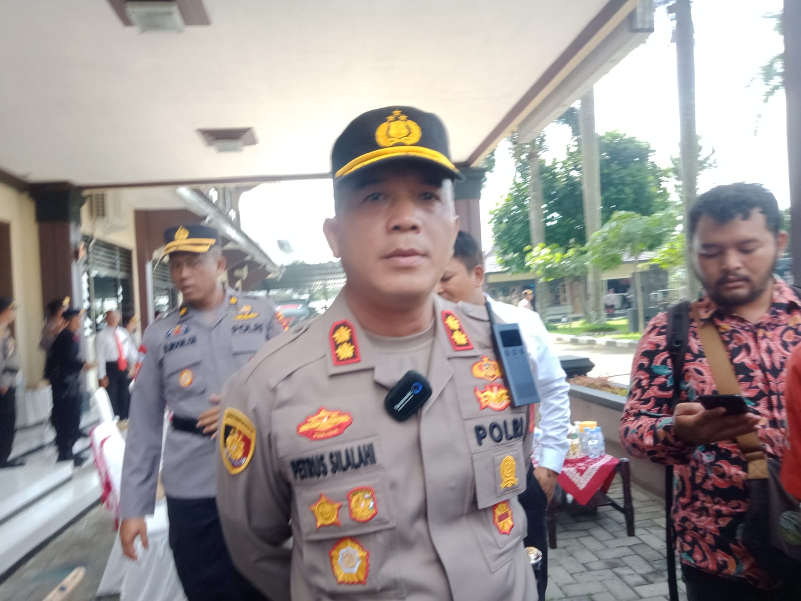 TNI-Polri dukung pemerintah tingkatkan ekonomi inklusif dan berkelanjutan TNI-Polri dukung pemerintah tingkatkan ekonomi inklusif dan berkelanjutan