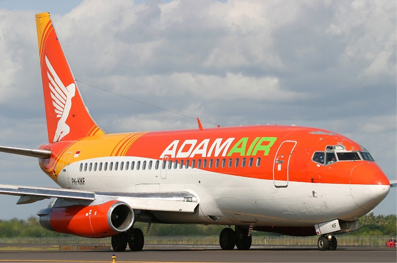 18 Maret 2008: Izin terbang Adam Air dicabut 18 Maret 2008: Izin terbang Adam Air dicabut