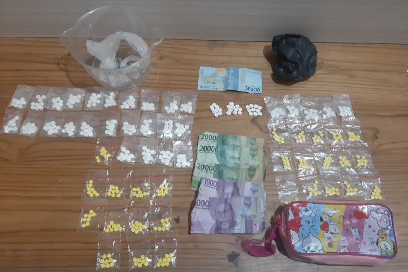 Polres Situbondo tangkap pasangan suami istri pengedar narkoba