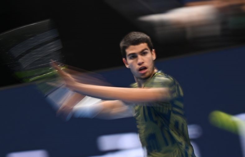 Alcaraz libas petenis kualifikasi di babak pertama French Open