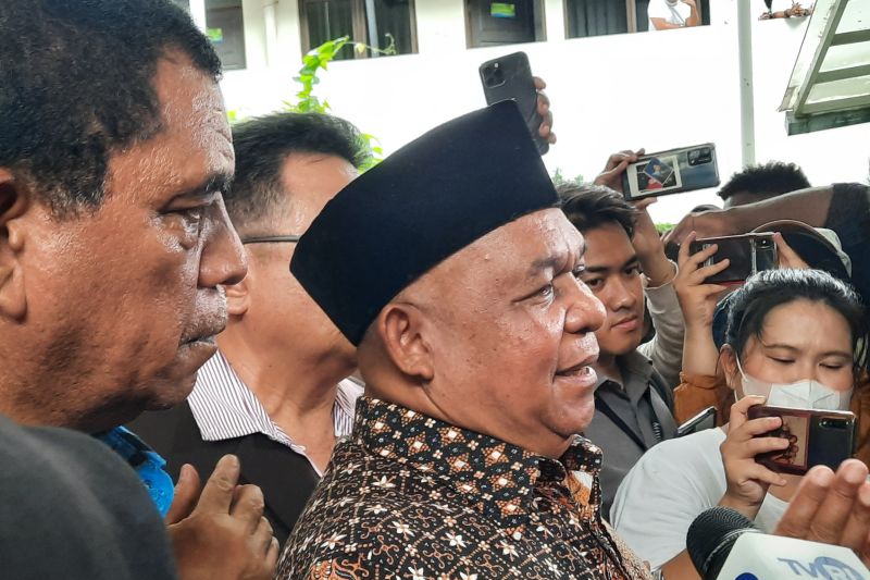 Pengacara Lukas Enembe sebut pihaknya terima putusan PN Jaksel Pengacara Lukas Enembe sebut pihaknya terima putusan PN Jaksel