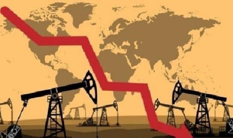 Harga minyak jatuh karena prospek penurunan produksi yang lebih kecil