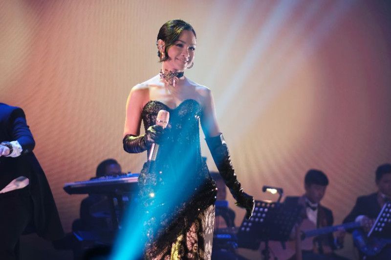 Bawakan lagu-lagu Chrisye, Andien pukau pusat seni budaya Radjawali Bawakan lagu-lagu Chrisye, Andien pukau pusat seni budaya Radjawali