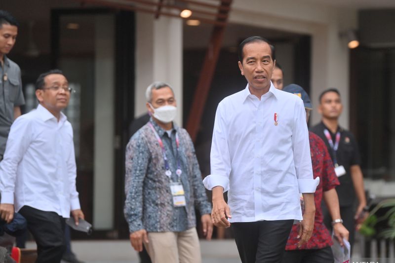 Presiden Jokowi akan pimpin pertemuan hari pertama KTT ke-42 ASEAN Presiden Jokowi akan pimpin pertemuan hari pertama KTT ke-42 ASEAN