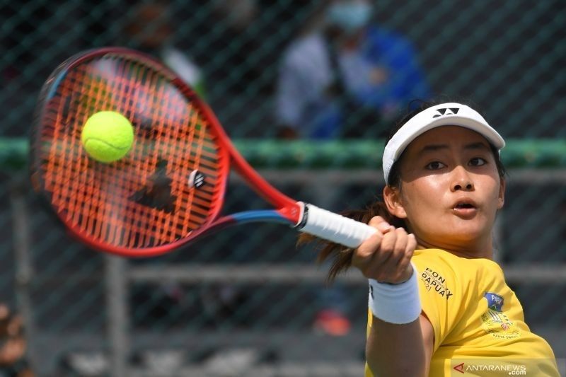 Tim tenis putri Indonesia lolos ke final SEA Games Kamboja Tim tenis putri Indonesia lolos ke final SEA Games Kamboja