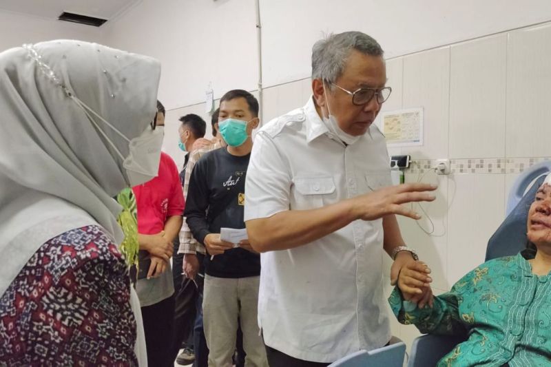 Pemkot Tangsel santuni warga yang jadi korban kecelakaan bus di Tegal Pemkot Tangsel santuni warga yang jadi korban kecelakaan bus di Tegal