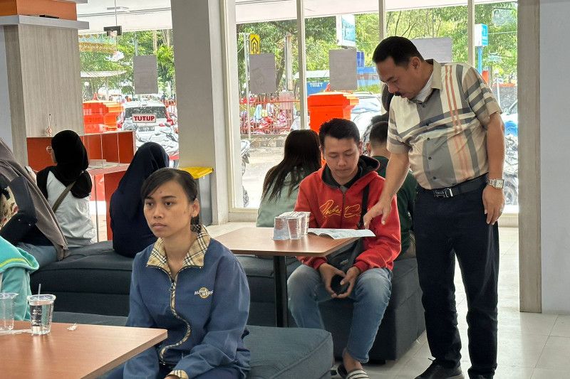PT Pos Indonesia permudah pengambilan Bansos Sembako-PKH PT Pos Indonesia permudah pengambilan Bansos Sembako-PKH