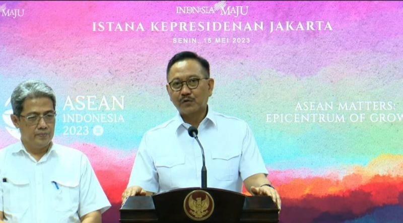Presiden tugaskan Luhut ketuai satgas percepatan investasi IKN Presiden tugaskan Luhut ketuai satgas percepatan investasi IKN