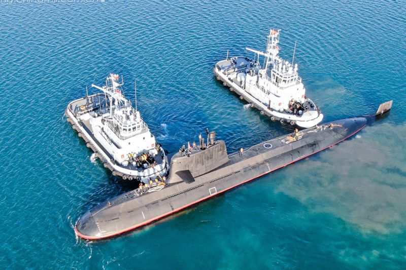 Militer China merapat ke Singapura dan Laos Militer China merapat ke Singapura dan Laos