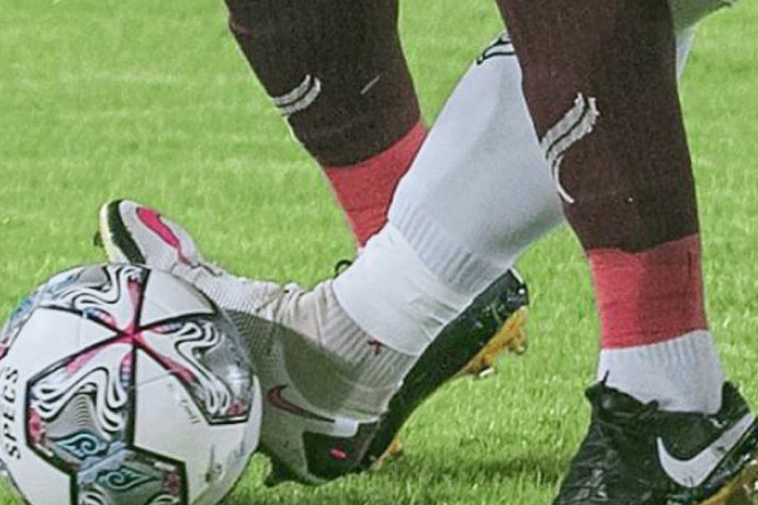 Leicester keluar dari zona degradasi setelah tahan imbang Everton 2-2