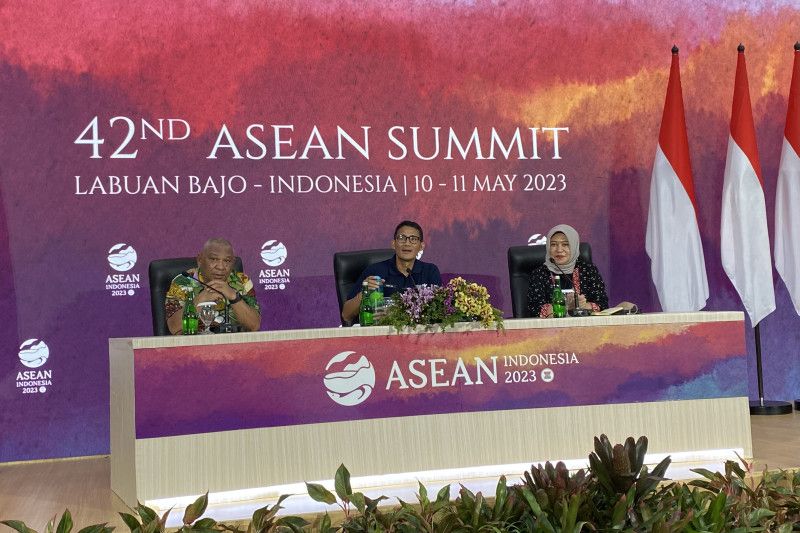 Sandiaga sebut fasilitas Labuan Bajo akan terus ditingkatkan usai KTT Sandiaga sebut fasilitas Labuan Bajo akan terus ditingkatkan usai KTT