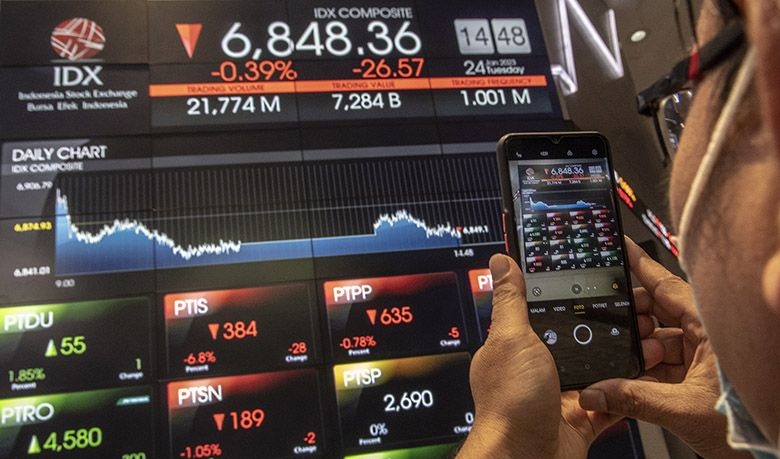 IHSG Selasa dibuka melemah 15,98 poin IHSG Selasa dibuka melemah 15,98 poin