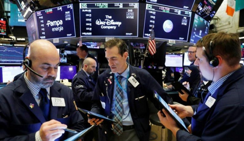 Wall Street ditutup merosot jelang pertemuan Fed