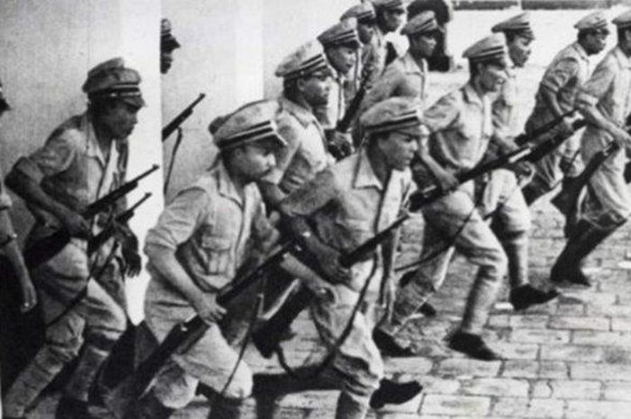 16 Mei 1945: Tentara PETA dihukum mati oleh tentara Jepang 16 Mei 1945: Tentara PETA dihukum mati oleh tentara Jepang