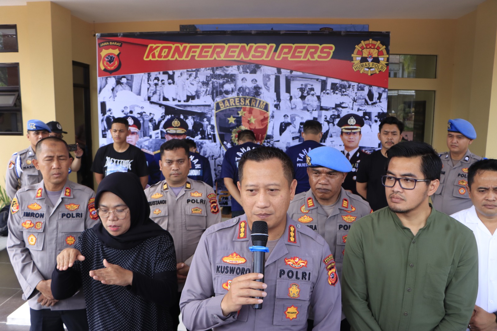 Polresta Bandung amankan pelaku pencurian di 50 lokasi di Cimenyan Polresta Bandung amankan pelaku pencurian di 50 lokasi di Cimenyan