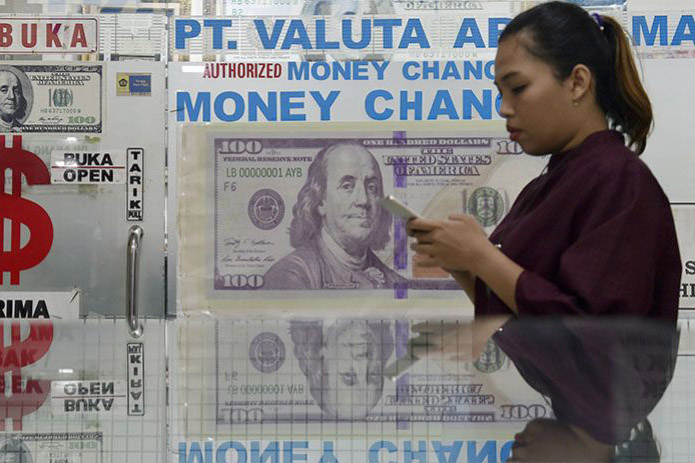 Rupiah Senin pagi turun jadi Rp14.792 per dolar AS Rupiah Senin pagi turun jadi Rp14.792 per dolar AS