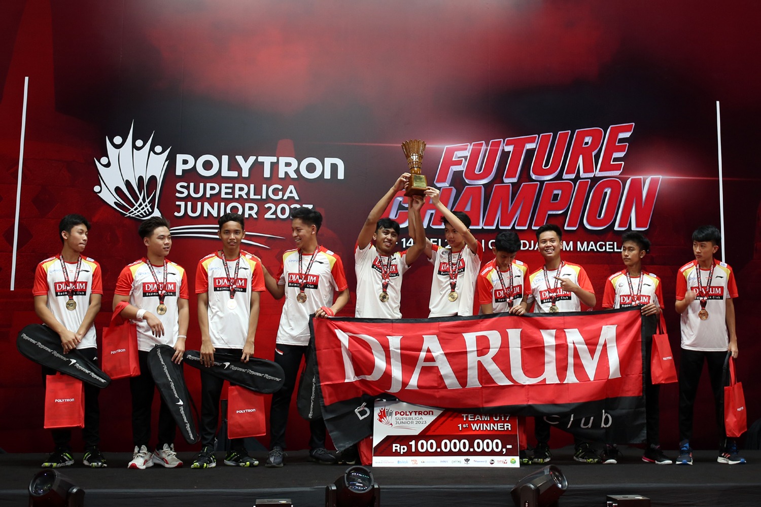 PB Djarum juara putra beregu U-17 di ajang Polytron Superliga Junior 2023