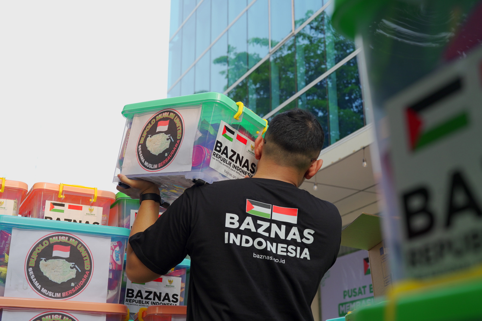 Peduli Palestina, Bupolo Muslim United serahkan donasi lewat BAZNAS Peduli Palestina, Bupolo Muslim United serahkan donasi lewat BAZNAS