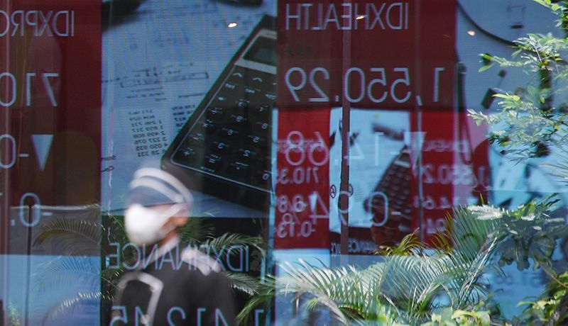 IHSG ditutup menguat seiring ekspektasi suku bunga capai puncak