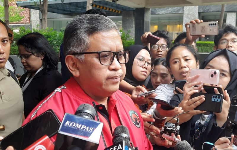 Hasto sebut penurunan baliho saat kunjungan Jokowi munculkan pemilu jurdil