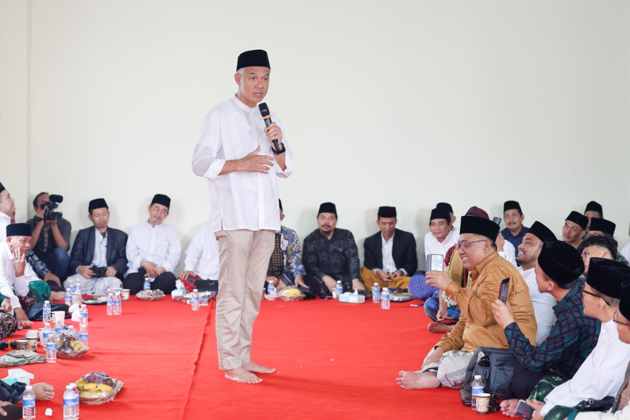 Silaturahmi dengan ulama se-Jabar, Ganjar bahas UU Pesantren dan kesejahteraan guru agama
