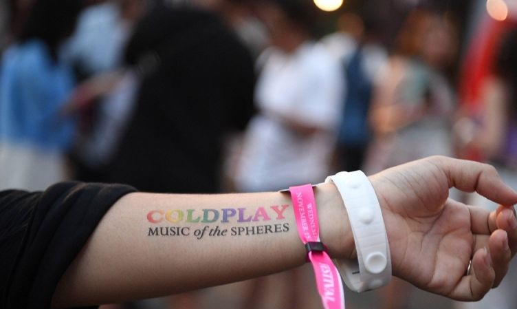 Ini jumlah resmi gelang Coldplay Xyloband Jakarta yang dikembalikan Ini jumlah resmi gelang Coldplay Xyloband Jakarta yang dikembalikan