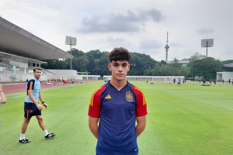 Bek timnas Spanyol U-17 Hector Fort tak cemaskan pergerakan bintang Jerman Noah Darvich