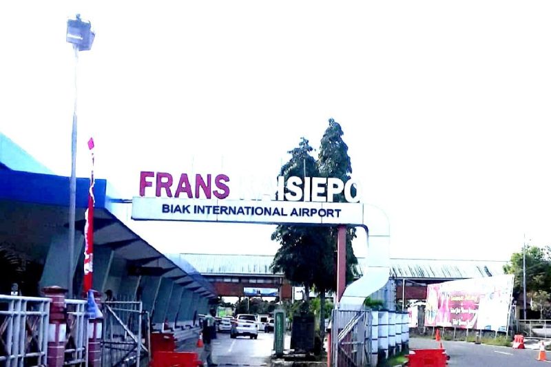Maskapai Garuda setiap hari layani angkutan ke Bandara Biak Maskapai Garuda setiap hari layani angkutan ke Bandara Biak