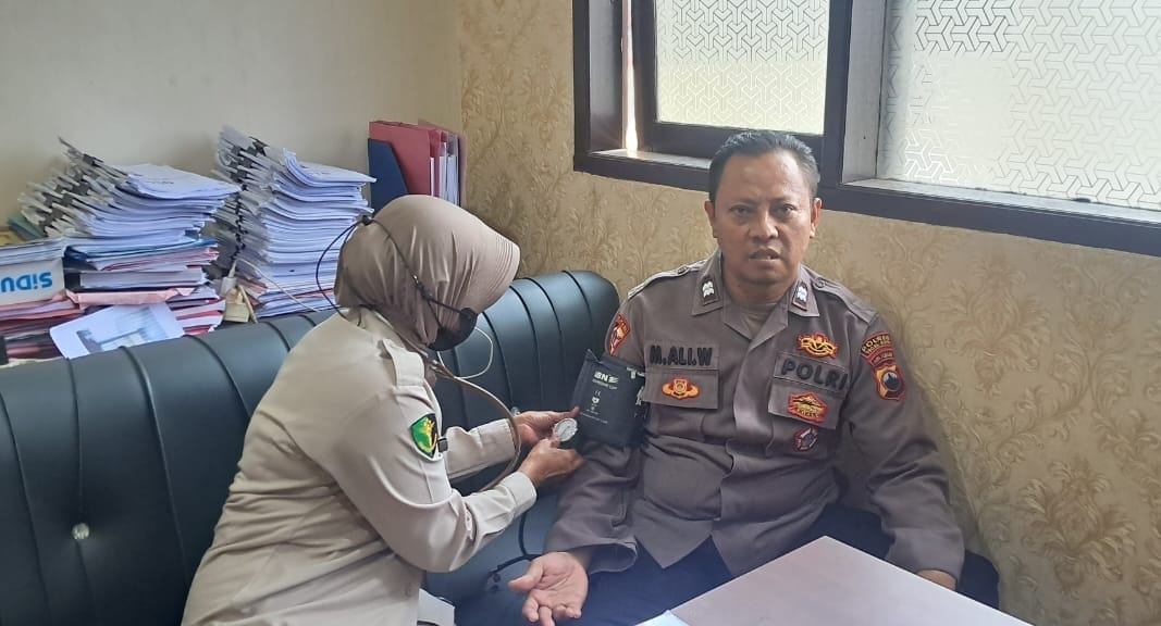 Dukung Operasi Mantap Brata 2023, Polres Tegal Kota terjunkan tim kesehatan Dukung Operasi Mantap Brata 2023, Polres Tegal Kota terjunkan tim kesehatan
