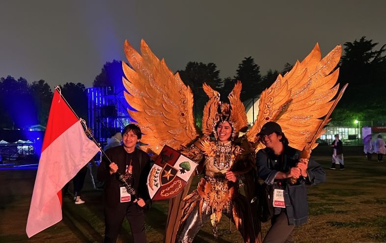 Kostum Garuda hadir di Tokyo Lights 2023
