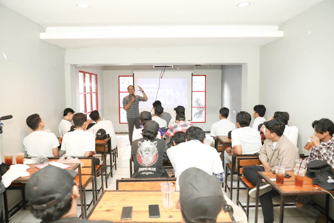 Ganjar Creasi edukasi kawula muda jadi pemilih cerdas dan berintegritas Ganjar Creasi edukasi kawula muda jadi pemilih cerdas dan berintegritas