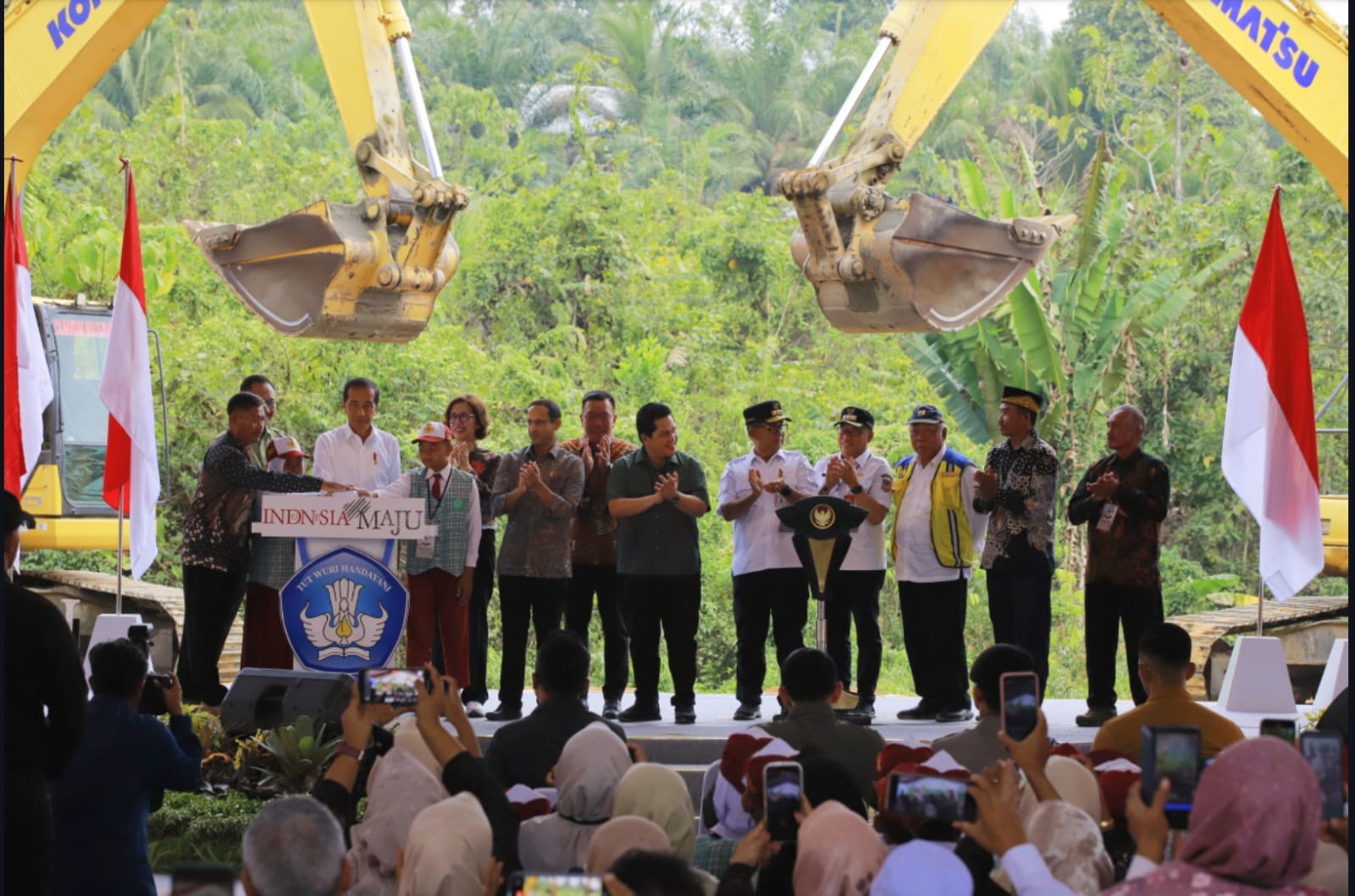 Presiden Jokowi bersama Astra groundbreaking revitalisasi SDN 020 Sepaku di IKN