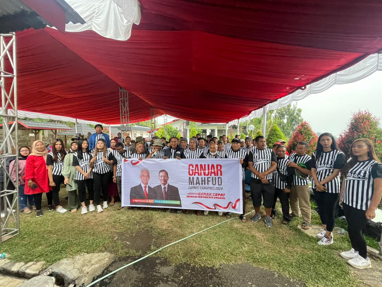 Semangat masyarakat Wangunsari mengGanjarkeun Jawa Barat Semangat masyarakat Wangunsari mengGanjarkeun Jawa Barat