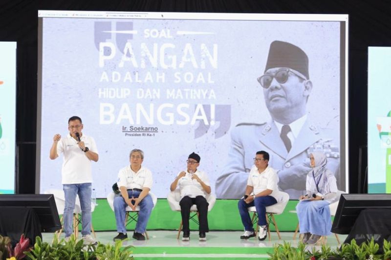 Ribuan petani ikuti Jambore Makmur di Karawang Jabar Ribuan petani ikuti Jambore Makmur di Karawang Jabar