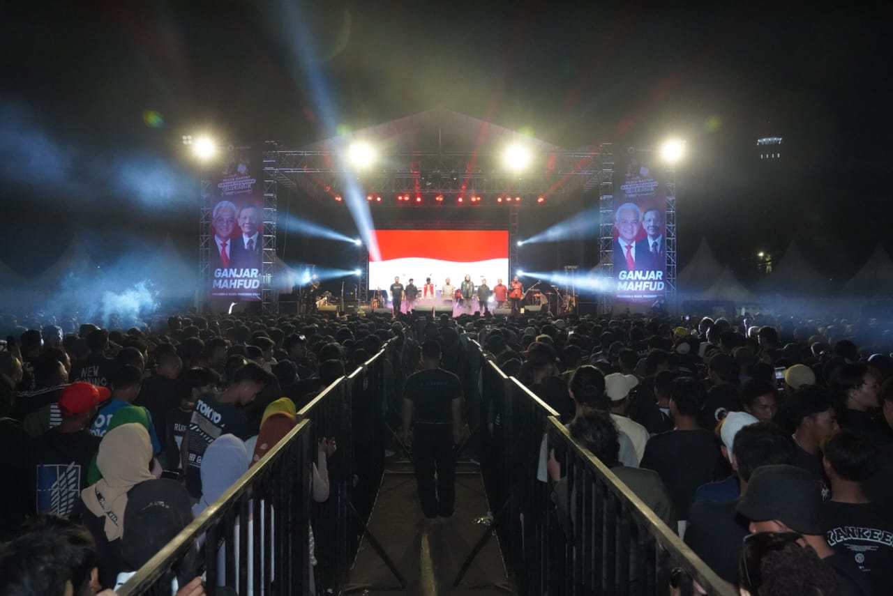 Pesta Rakyat Ganjar #14 di Cirebon, gairahkan seniman lokal dan UMKM Pesta Rakyat Ganjar #14 di Cirebon, gairahkan seniman lokal dan UMKM