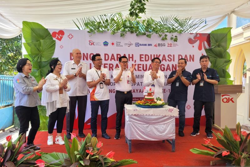 OJK-BSG-BRI lakukan edukasi dan literasi keuangan di Minut OJK-BSG-BRI lakukan edukasi dan literasi keuangan di Minut