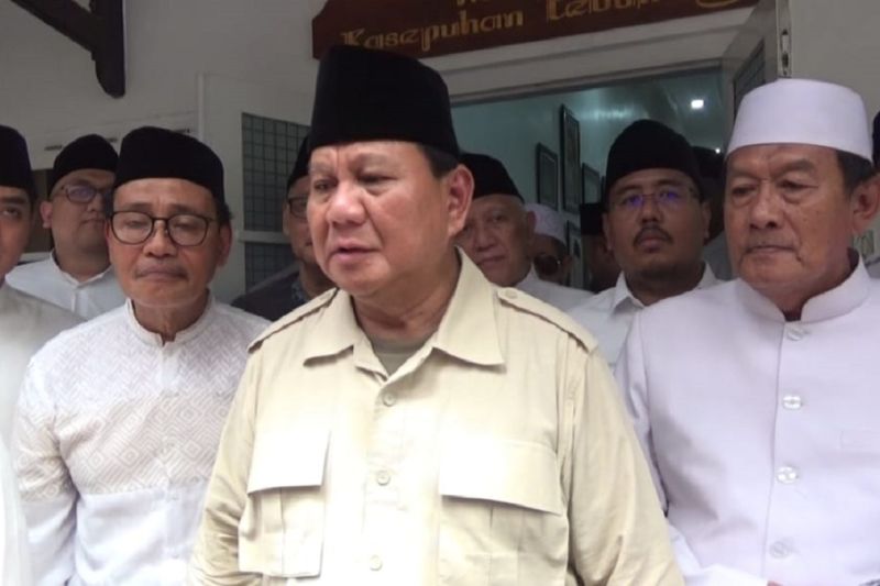 Prabowo Subianto ziarah ke makam pendiri NU di Tebuireng Jombang Prabowo Subianto ziarah ke makam pendiri NU di Tebuireng Jombang