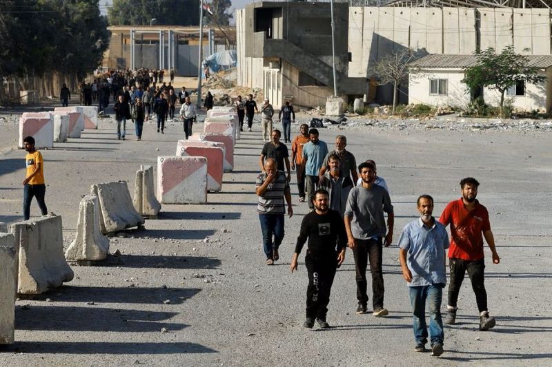 Israel deportasi ribuan pekerja Palestina ke Gaza Israel deportasi ribuan pekerja Palestina ke Gaza