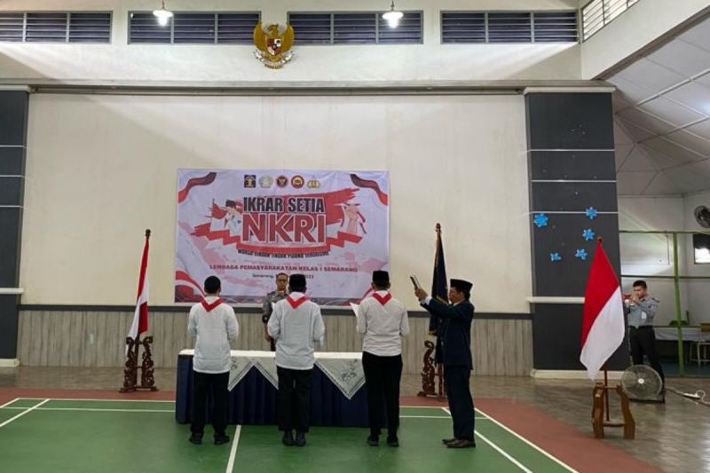 Tiga napi terorisme Lapas Semarang ikrar setia NKRI Tiga napi terorisme Lapas Semarang ikrar setia NKRI