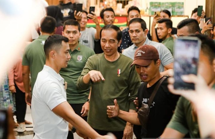 Survei ungkap publik nilai Presiden Jokowi tidak khianati PDIP