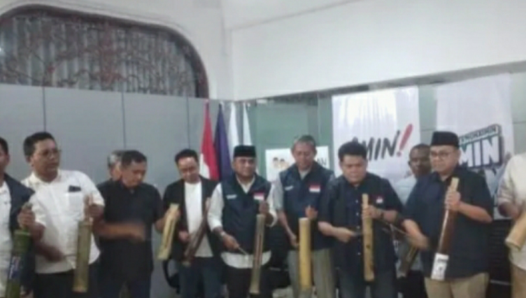 Kentongan bambu dukungan AMIN sudah menyebar ke pelosok nusantara Kentongan bambu dukungan AMIN sudah menyebar ke pelosok nusantara